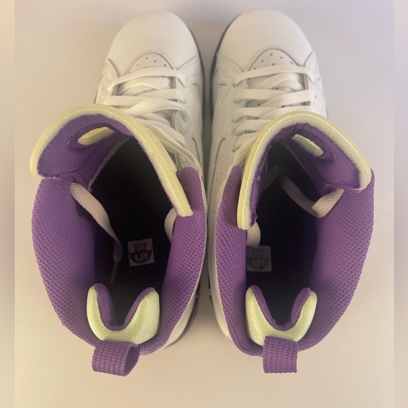 Jordan MVP (GS)|size 6.5y| unisex shoes - Picture 6 of 10